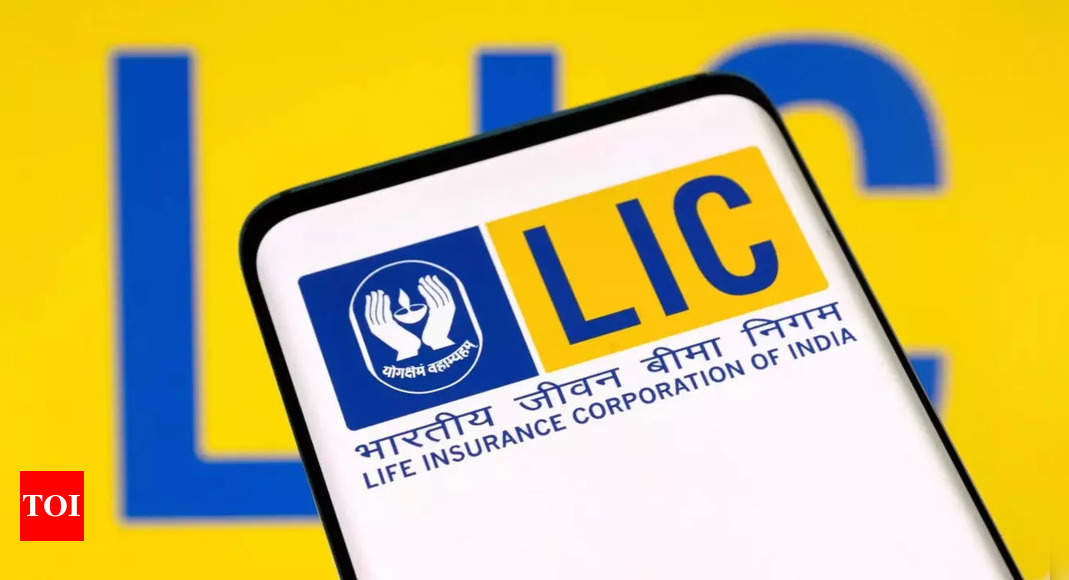 LIC sets IPO issue price at Rs 949 apiece